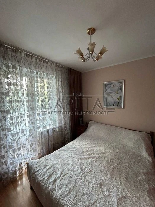 Продаж квартири, вул. Драгоманова, Дарницький р-н, Позняки