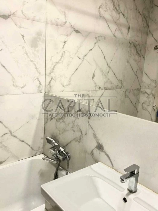 Продаж квартири, вул. Драгоманова, Дарницький р-н, Позняки