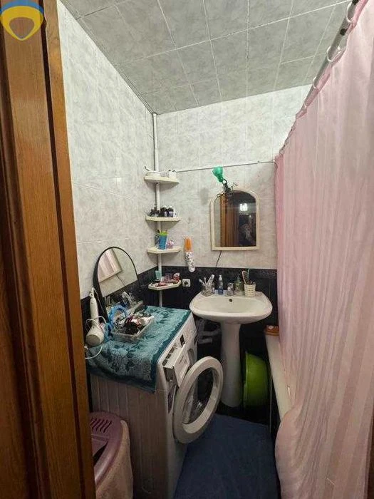 Продам 2-кімнатну квартиру на Таїрова — 55 м², два балкони,