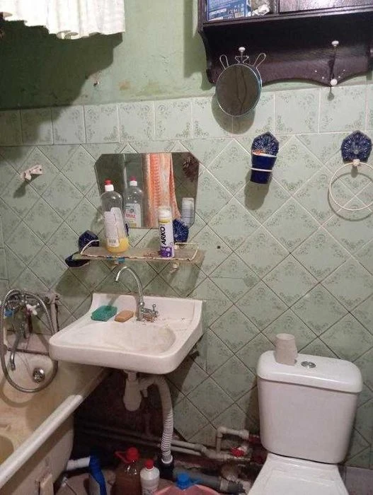 Продам 2 квартиру центр Баварии, поликлиника