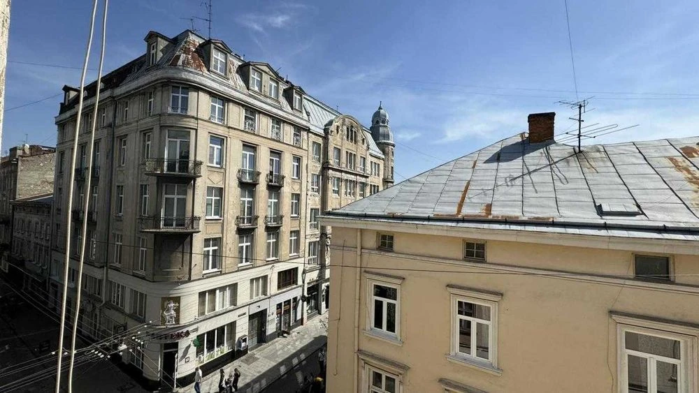 Продаж вишуканої однокімнатної квартири з ремонтом в історич