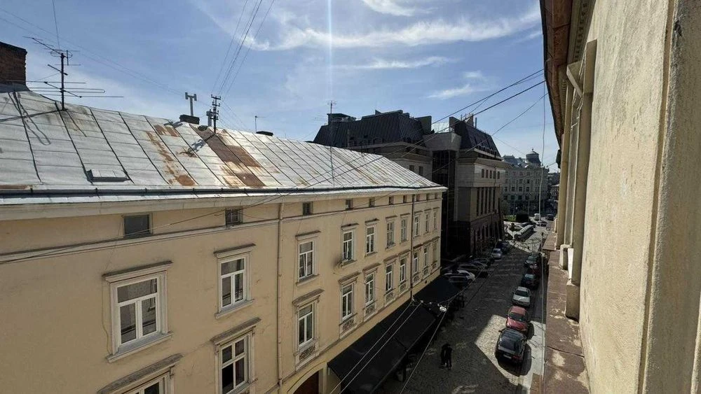 Продаж вишуканої однокімнатної квартири з ремонтом в історич
