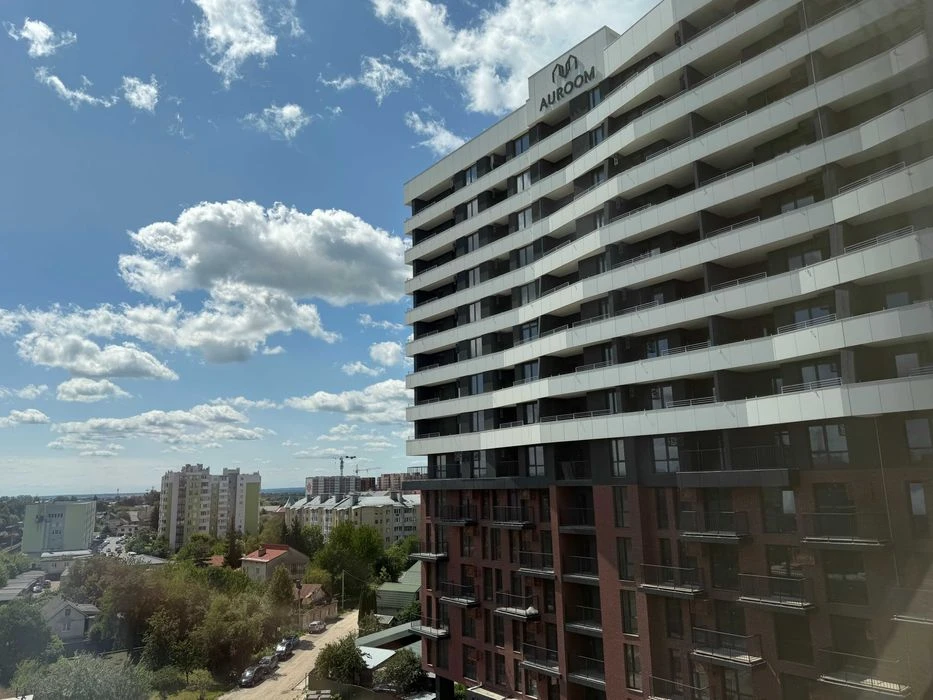 Продаж апартаментів 38 м2 Auroom Solar Соняшникова 32