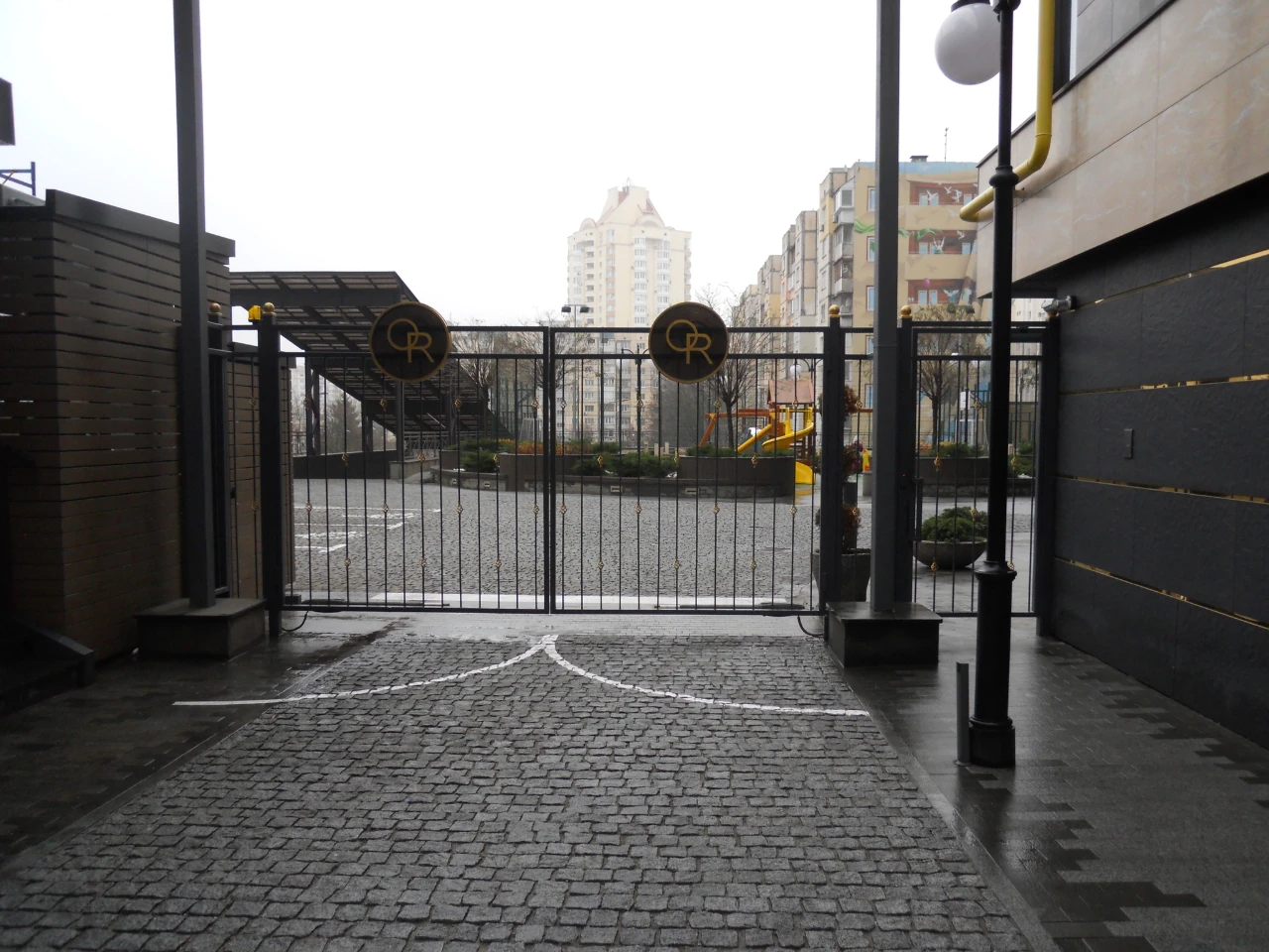 Sale of a 3-room apartment of 255.42 m², Obolonsky avenue, 2