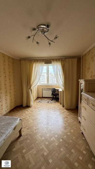 Продам 3 комнатную квартиру