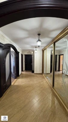Продам 3 комнатную квартиру