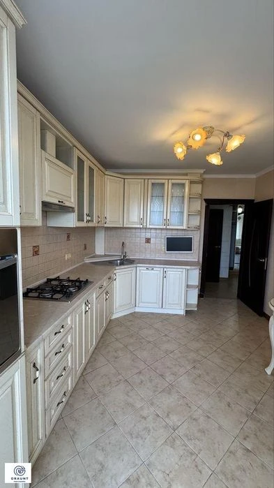 Продам 3 комнатную квартиру