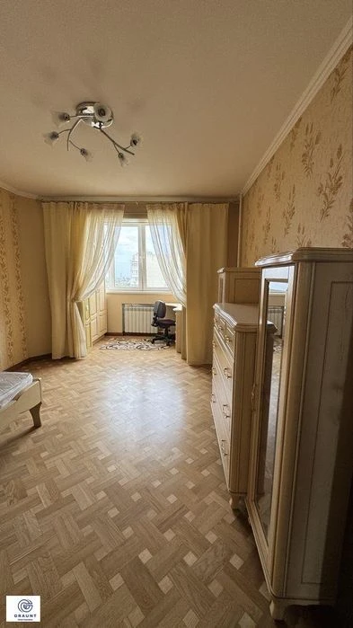 Продам 3 комнатную квартиру