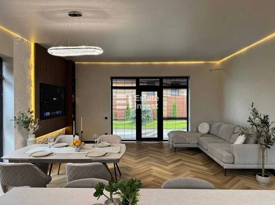 Продаж затишного будинку 140 м² на Осокорках, Стильний ремон