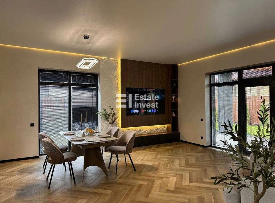 Продаж затишного будинку 140 м² на Осокорках, Стильний ремон