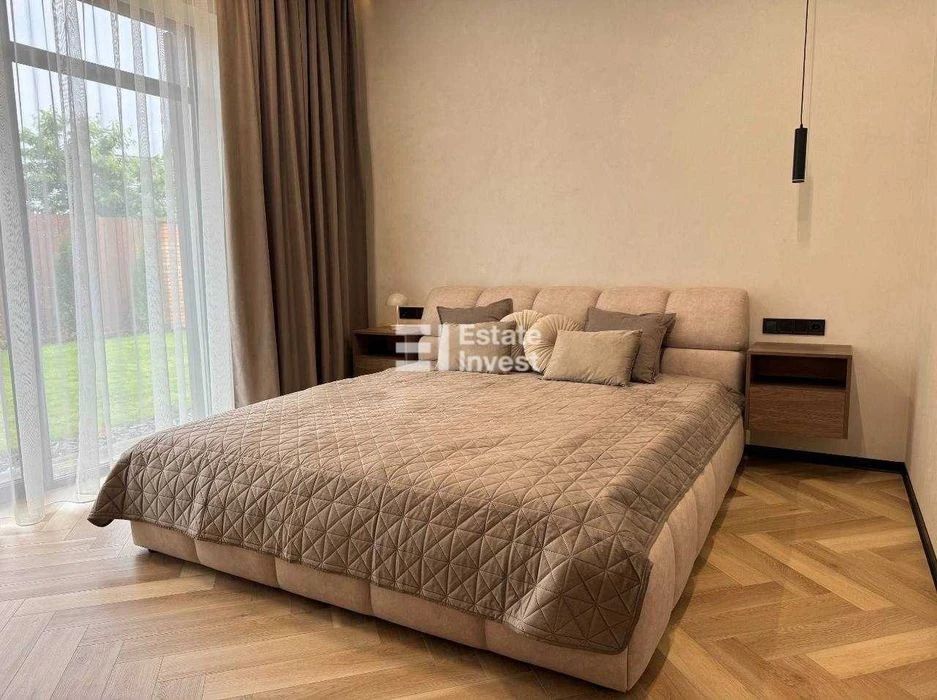 Продаж затишного будинку 140 м² на Осокорках, Стильний ремон
