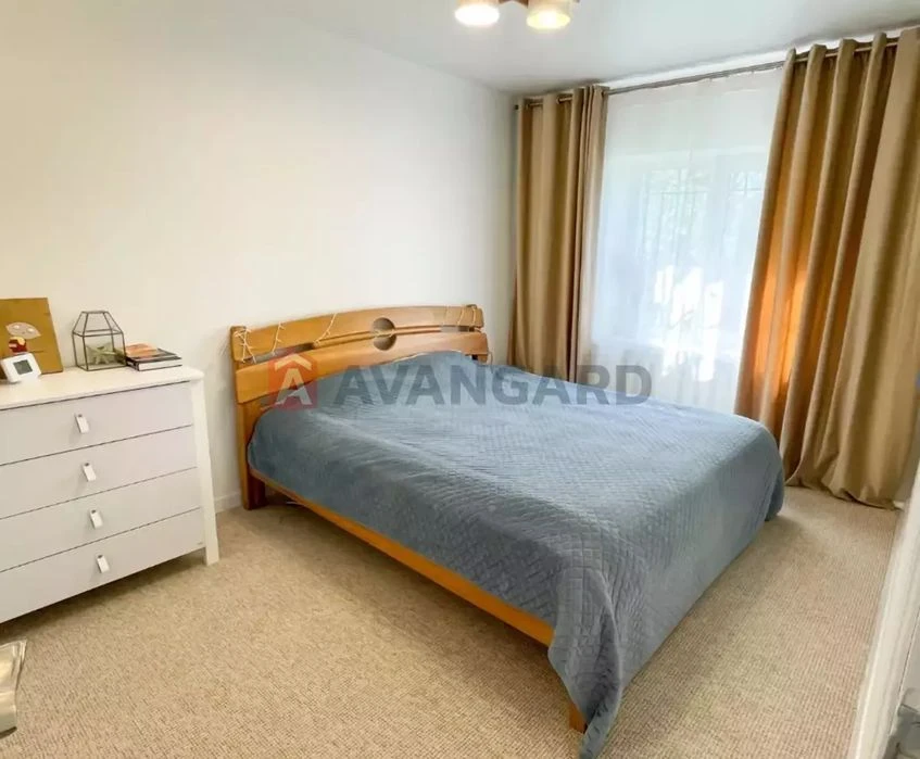 Продам дом , кирпич , правый берег, торг  120 000$