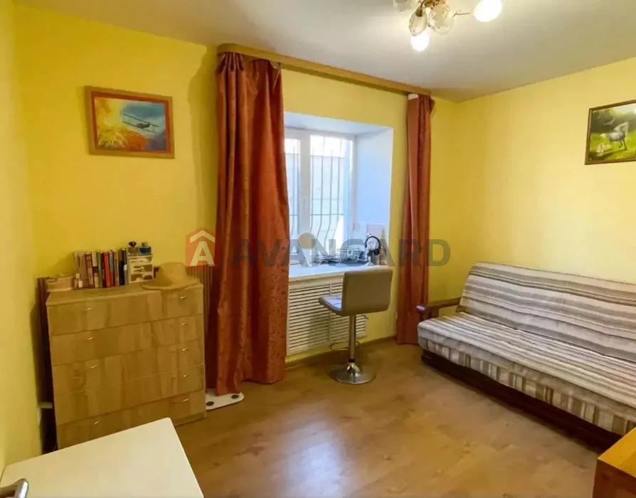 Продам дом , кирпич , правый берег, торг  120 000$