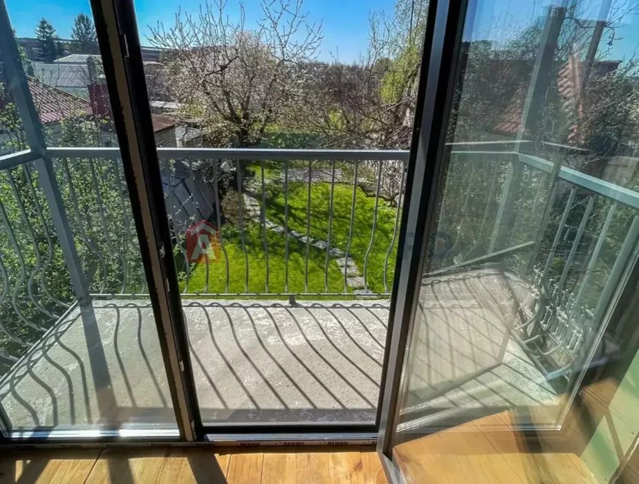 Продам дом , кирпич , правый берег, торг  120 000$