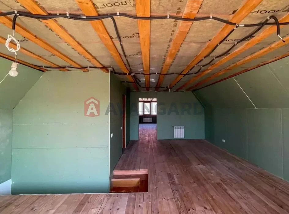 Продам дом , кирпич , правый берег, торг  120 000$