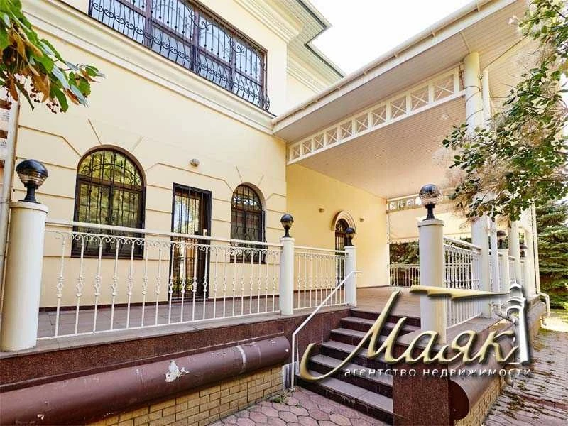 An exclusive house in the Dnipro district.