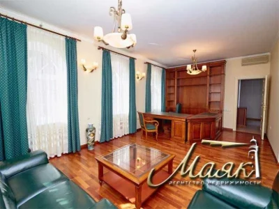 An exclusive house in the Dnipro district.