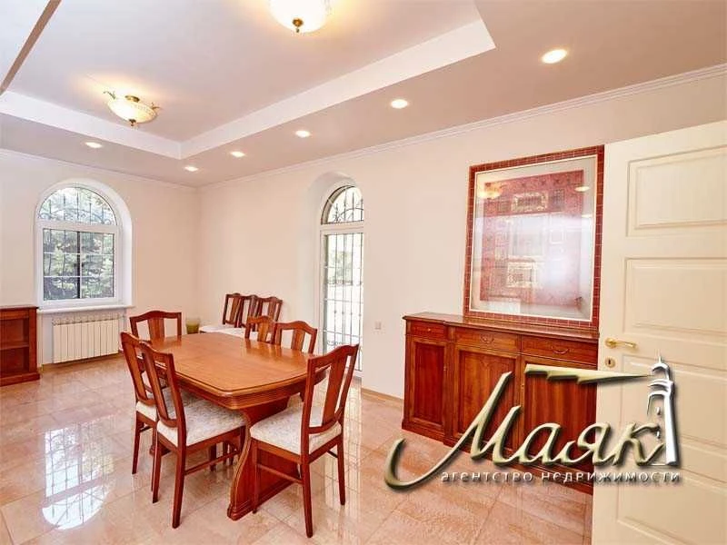 An exclusive house in the Dnipro district.