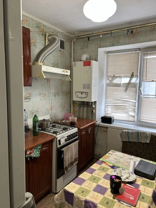 Продаж 3-к квартири по вул. Михайлівська