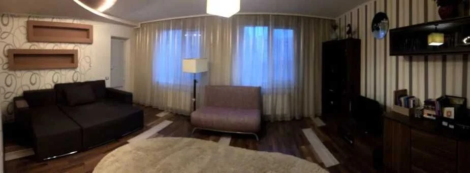 Продам 1 комнатную Квартиру Новострой Дружбы Народов Соборно