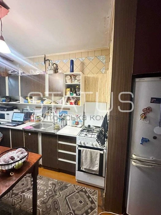код 16217 Трикімнатна квартира у спальному р-ні міста