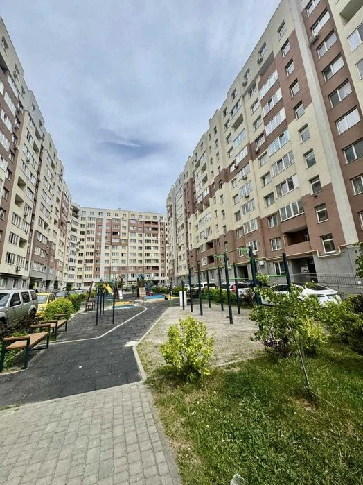 Продам 1 кім квартиру Сихівський район, здана новобудова