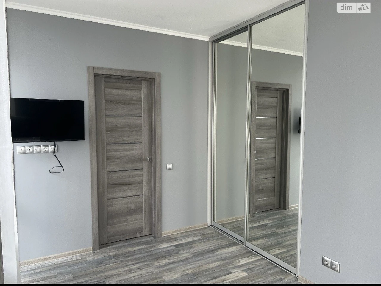 Продаж Квартира Дарницький