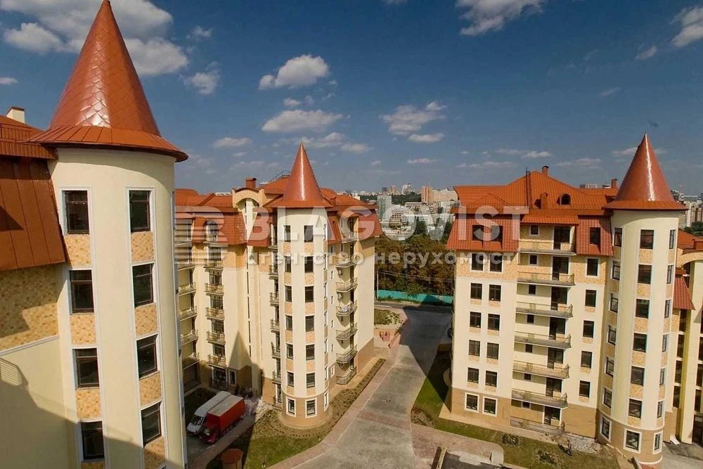 Продаж шикарної просторої квартири, 280м2, 5 кімнат, ЖК, зак