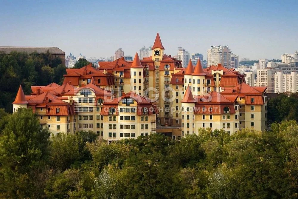 Продаж шикарної просторої квартири, 280м2, 5 кімнат, ЖК, зак
