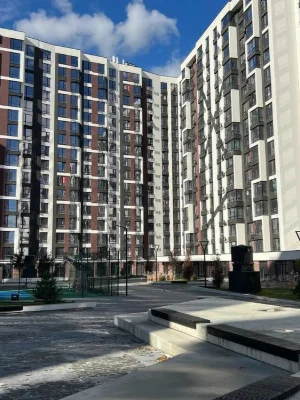 1 кімнатна квартира 44м2 ЖК Manhattan Lite з видом на озеро!