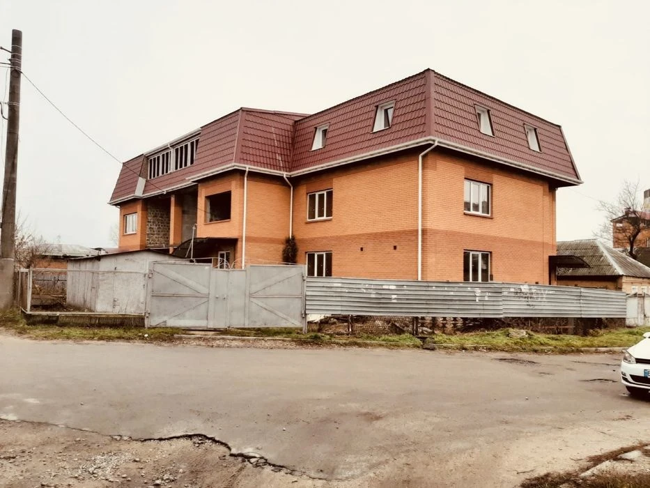 Продажа 3-эт. Коттедж 360м2 район Школьный.