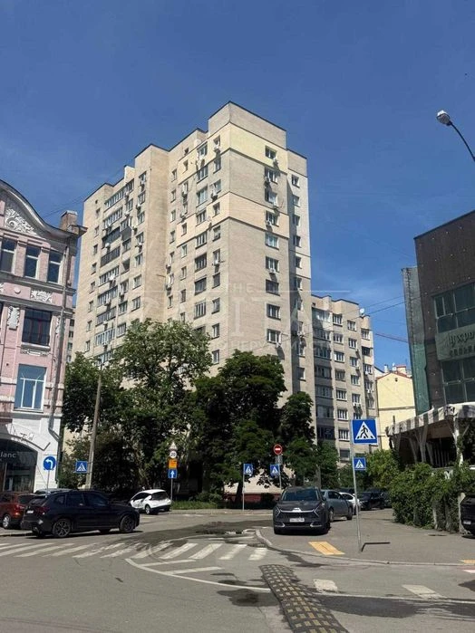 Продаж 3к кв вул. Левандівська 14 (Аніщенка) цегляний буднок