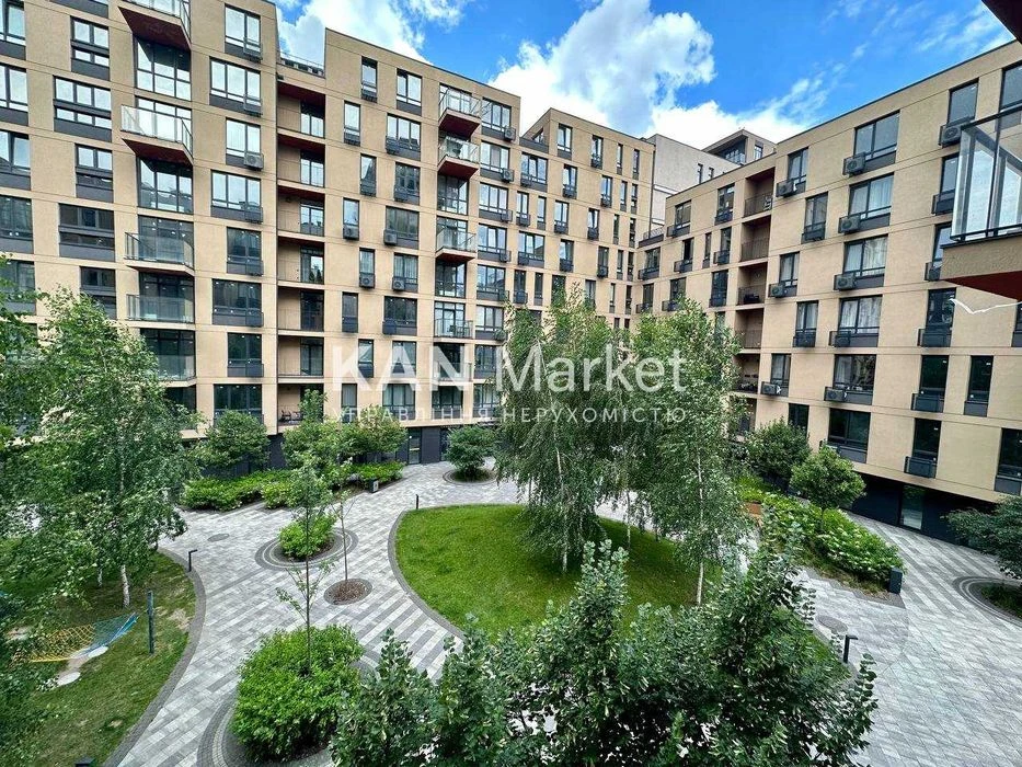 Продаж 3к квартири 102,4 м² у Файна Таун