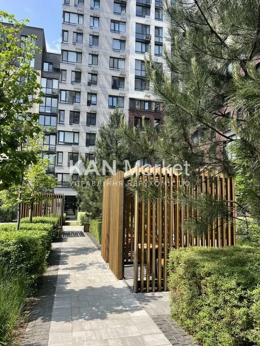 Продаж 3к квартири 102,4 м² у Файна Таун