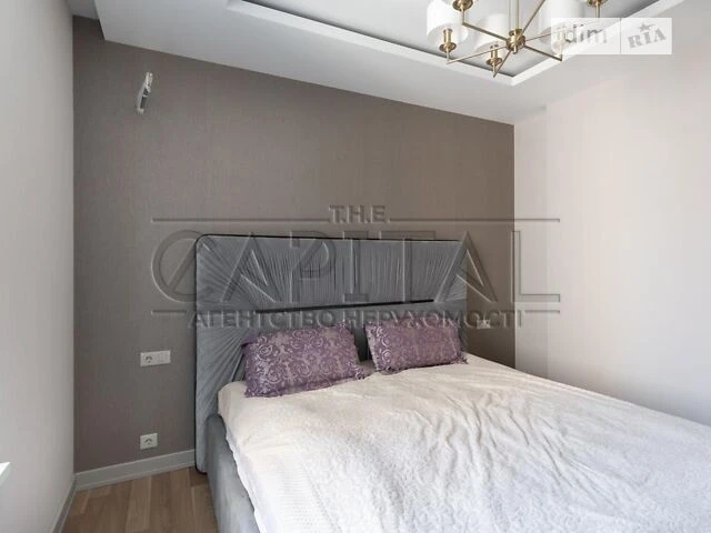 Продаж 3к квартири 86 кв. м на наб. Дніпровська 20Б • ID 347