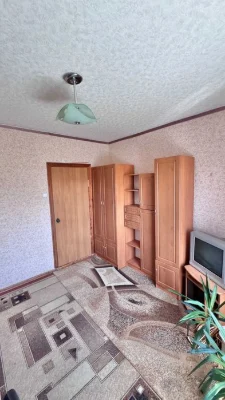 Продається 3-х кімнатна квартира в м. Києві вул. Радунська,4