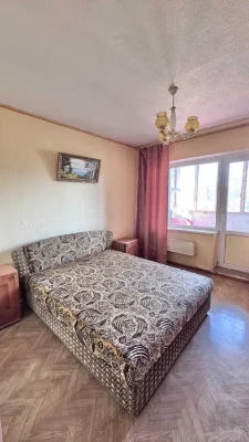 Продається 3-х кімнатна квартира в м. Києві вул. Радунська,4