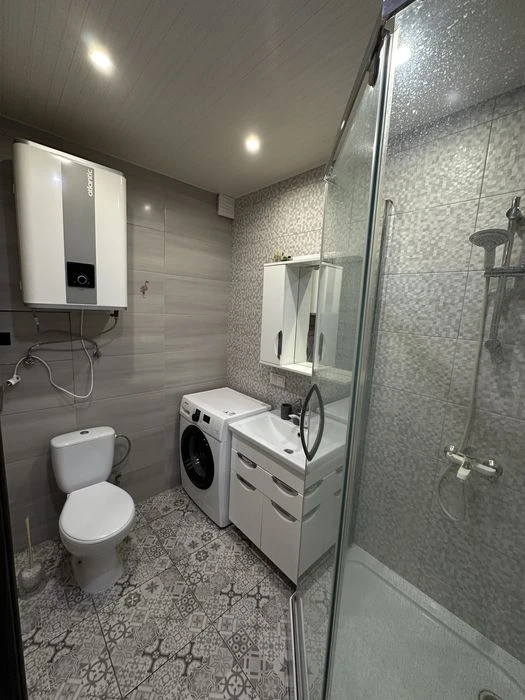 2-room apartment for sale, Sobornyi Ave. 21, certificate