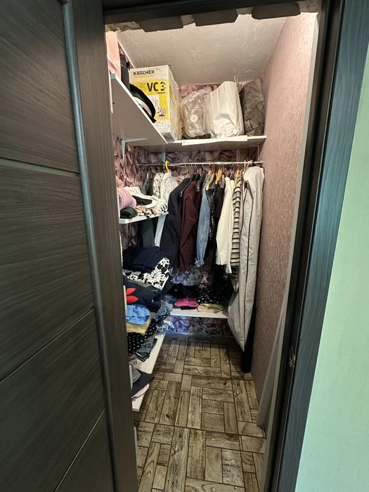 2-room apartment for sale, Sobornyi Ave. 21, certificate