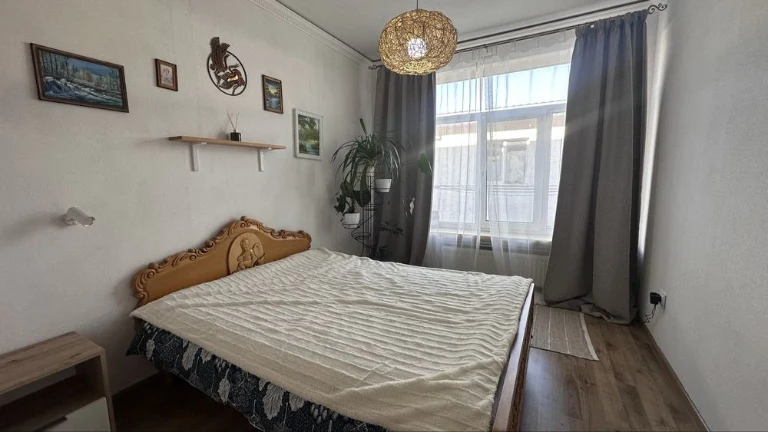 Продам 2-х кімнатну квартиру на Молдованці в новобудові