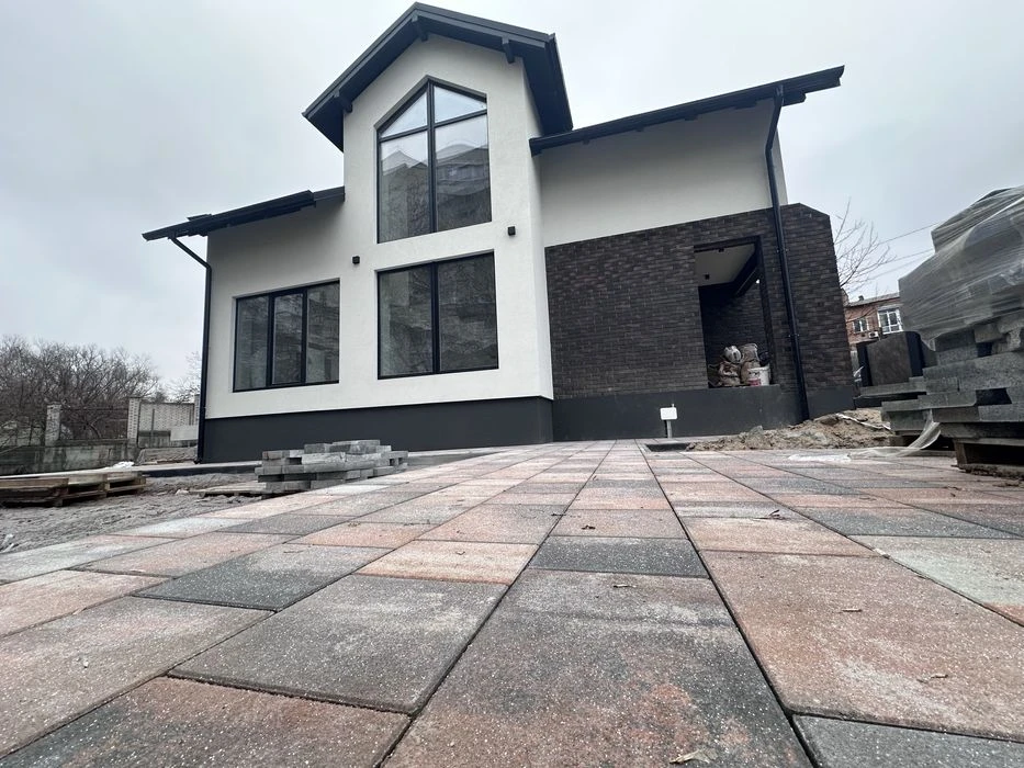 Продам современный дом район Замостье.
