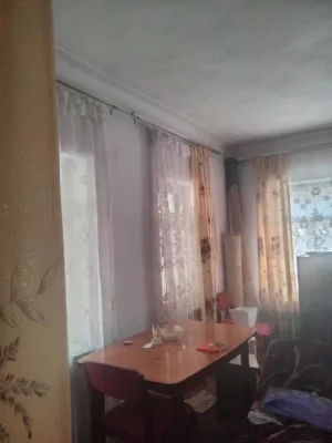 Продам будинок  + літня кухня 27000