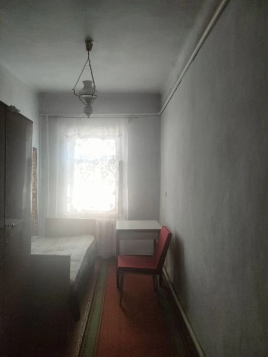 Продам будинок  + літня кухня 27000