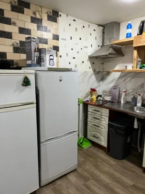 Продам  1/2 будинку , окремий двір !
