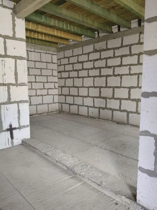 Spacious townhouse in Khadzhibey district