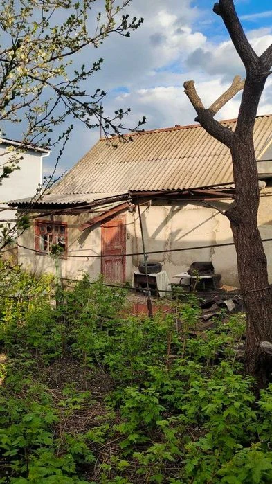 Отдельностоящий дом 4 комнаты, гараж на 2 машины, на Бугаёвк