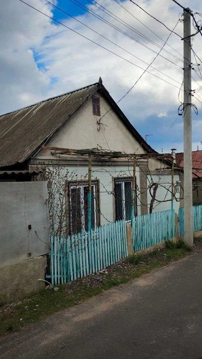 Отдельностоящий дом 4 комнаты, гараж на 2 машины, на Бугаёвк