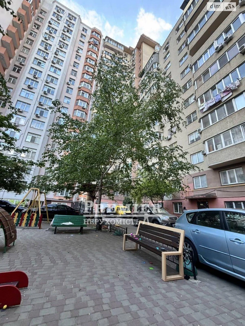Продаж Квартира Приморський