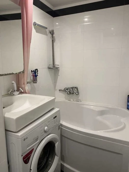 Продаж 4 кім квартири 82 м2 Євроремонт Розд кім Сади-3 №3665