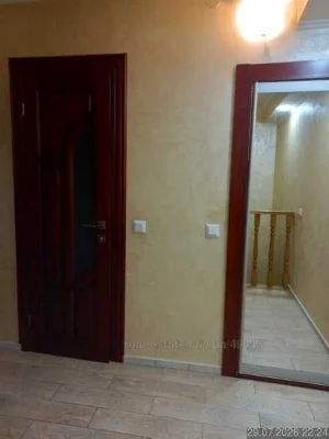 продаж 3 кімнатна квартира Львів вул Черкаська